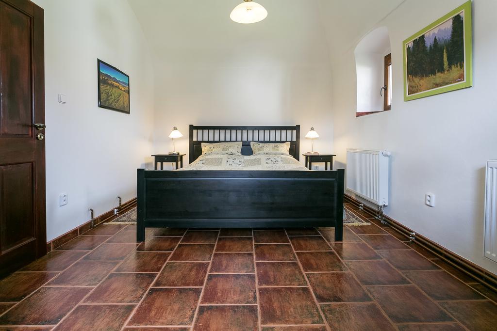 Villa Lypche Besenova Ngoại thất bức ảnh